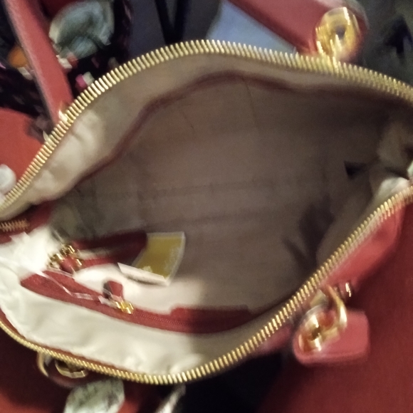 NWT MICHAEL KORS MAROON SATCHEL/CROSSBODY - Picture 4 of 6